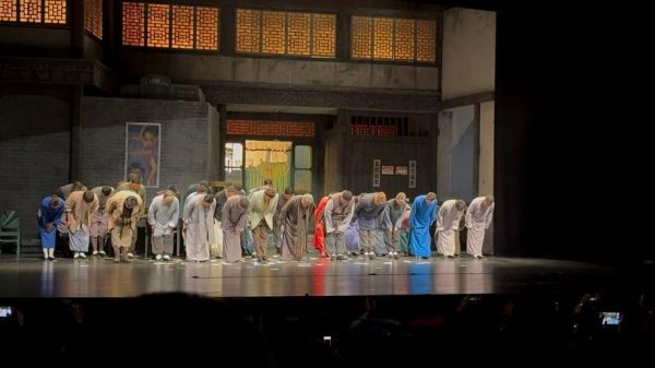 茶馆舞台情感表达_如何打动观众