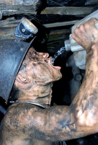 矿工真实生活是怎样的_矿工情感表达有哪些